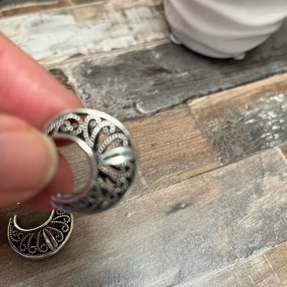 Peruvian Earring. - Picture 2 of 3